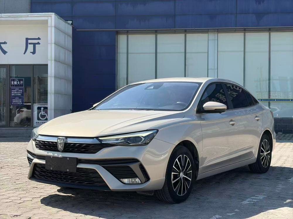 Roewe i5 2021 — фото автомобиля