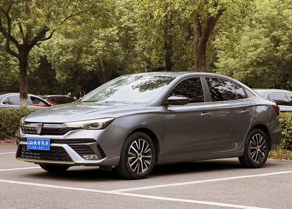 Roewe i5 2021 — фото автомобиля