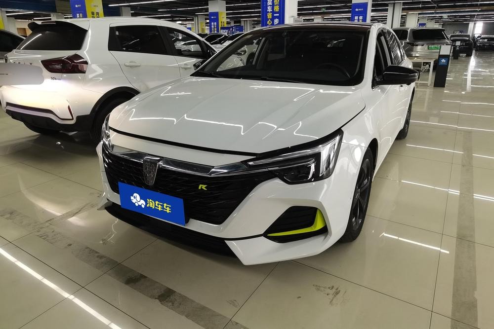 Roewe i6 MAX 2020 — фото автомобиля