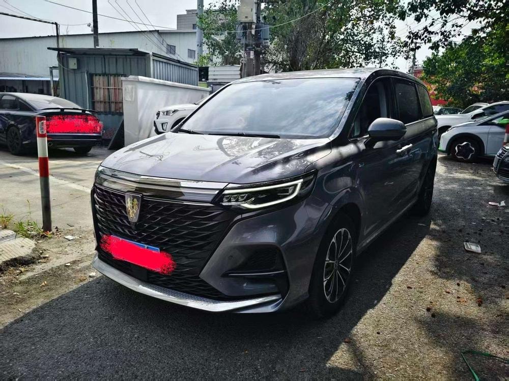 Roewe iMAX8 2022 — фото автомобиля