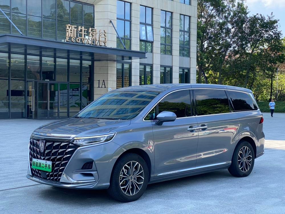 Roewe iMAX8 EV 2022 — фото автомобиля 1