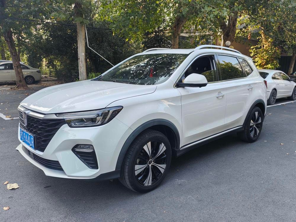 Roewe RX5 2020 — фото автомобиля