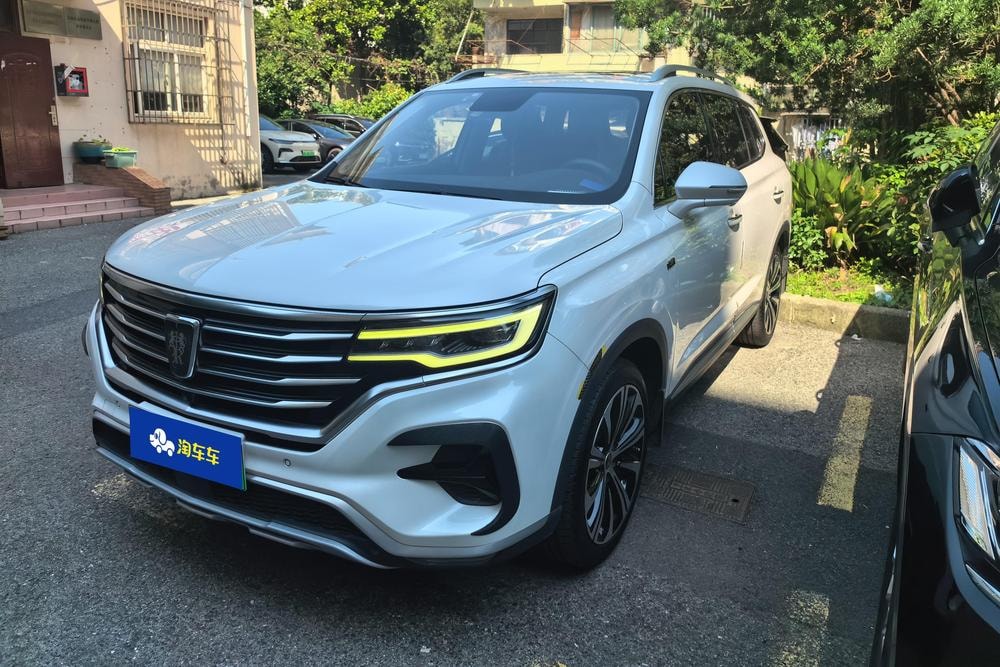 Roewe RX5 eMAX 2019 — фото автомобиля