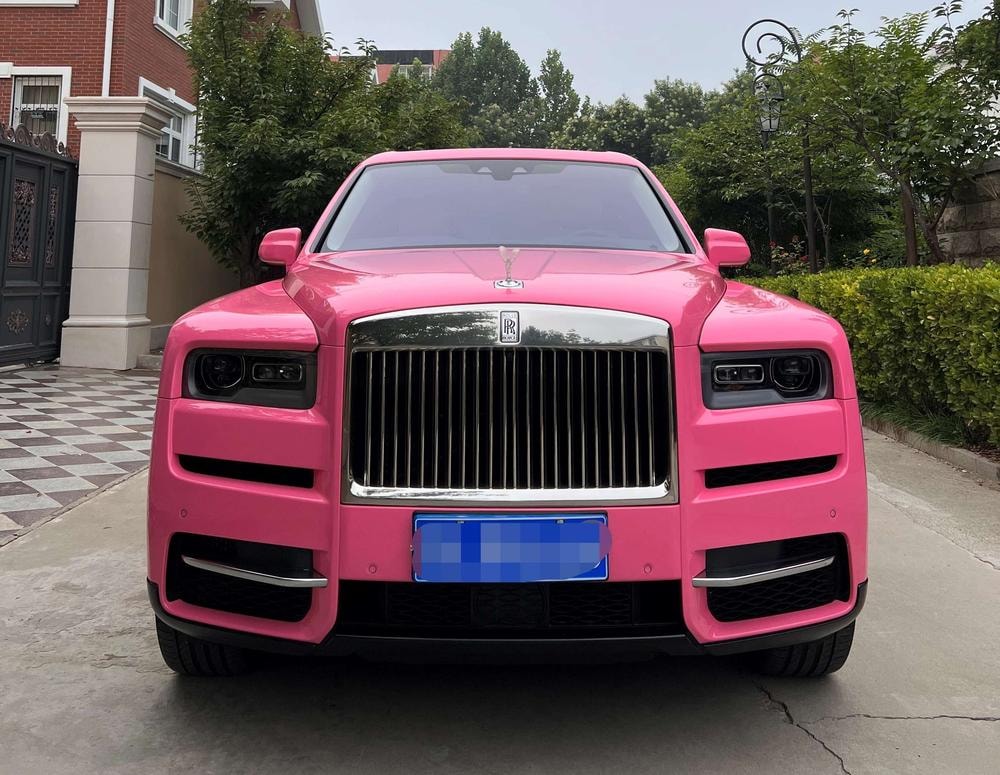 Rolls-Royce Cullinan 2018 — фото автомобиля