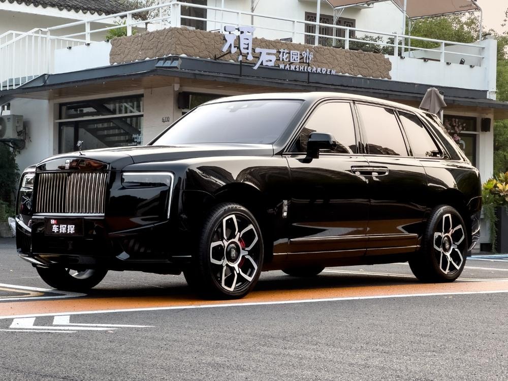 Rolls-Royce Cullinan 2018 — фото автомобиля