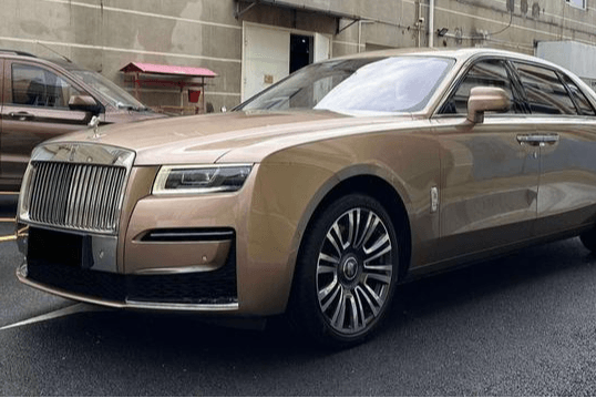 Rolls-Royce Ghost 2021 — фото автомобиля