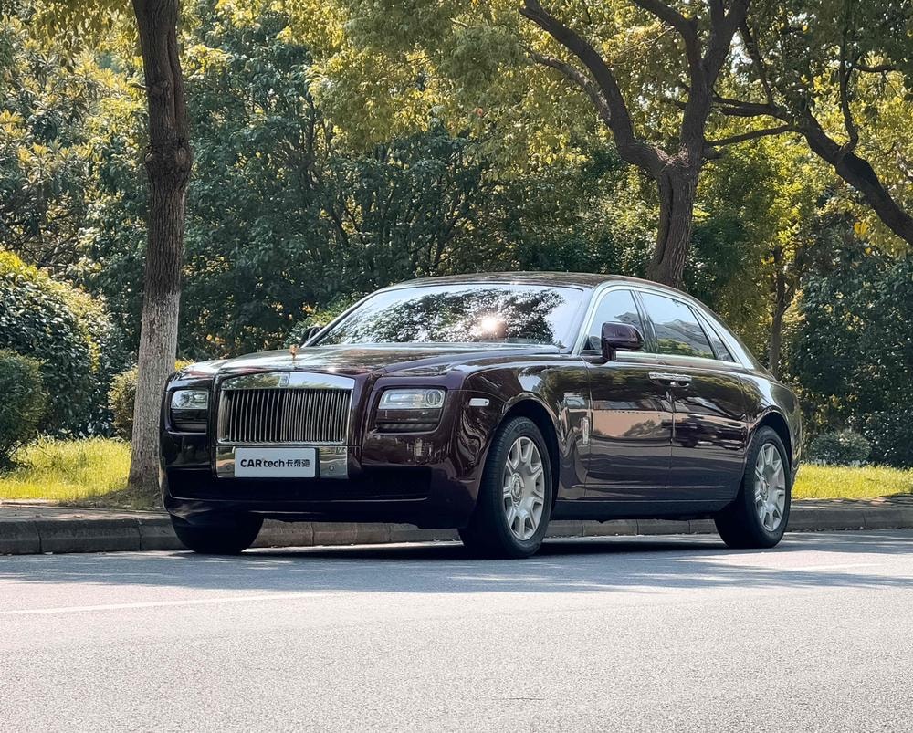 Rolls-Royce Ghost 2014 — фото автомобиля