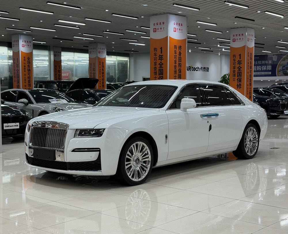 Rolls-Royce Ghost 2021 — фото автомобиля 1