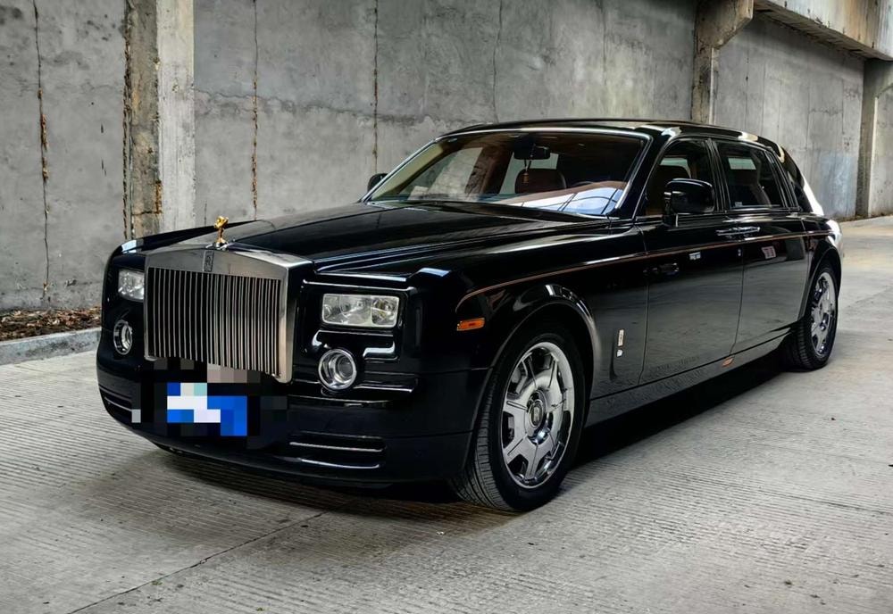 Rolls-Royce Phantom 2013 — фото автомобиля