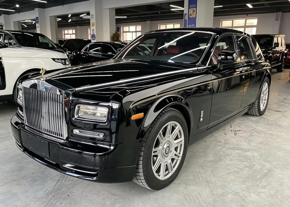Rolls-Royce Phantom 2004 — фото автомобиля