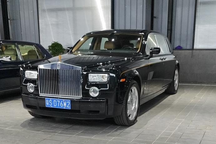 Rolls-Royce Phantom 2006 — фото автомобиля