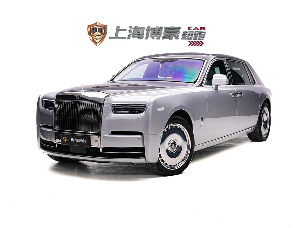 Rolls-Royce Phantom 2018 — фото автомобиля 1