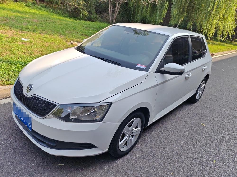 Skoda Fabia 2017 — фото автомобиля