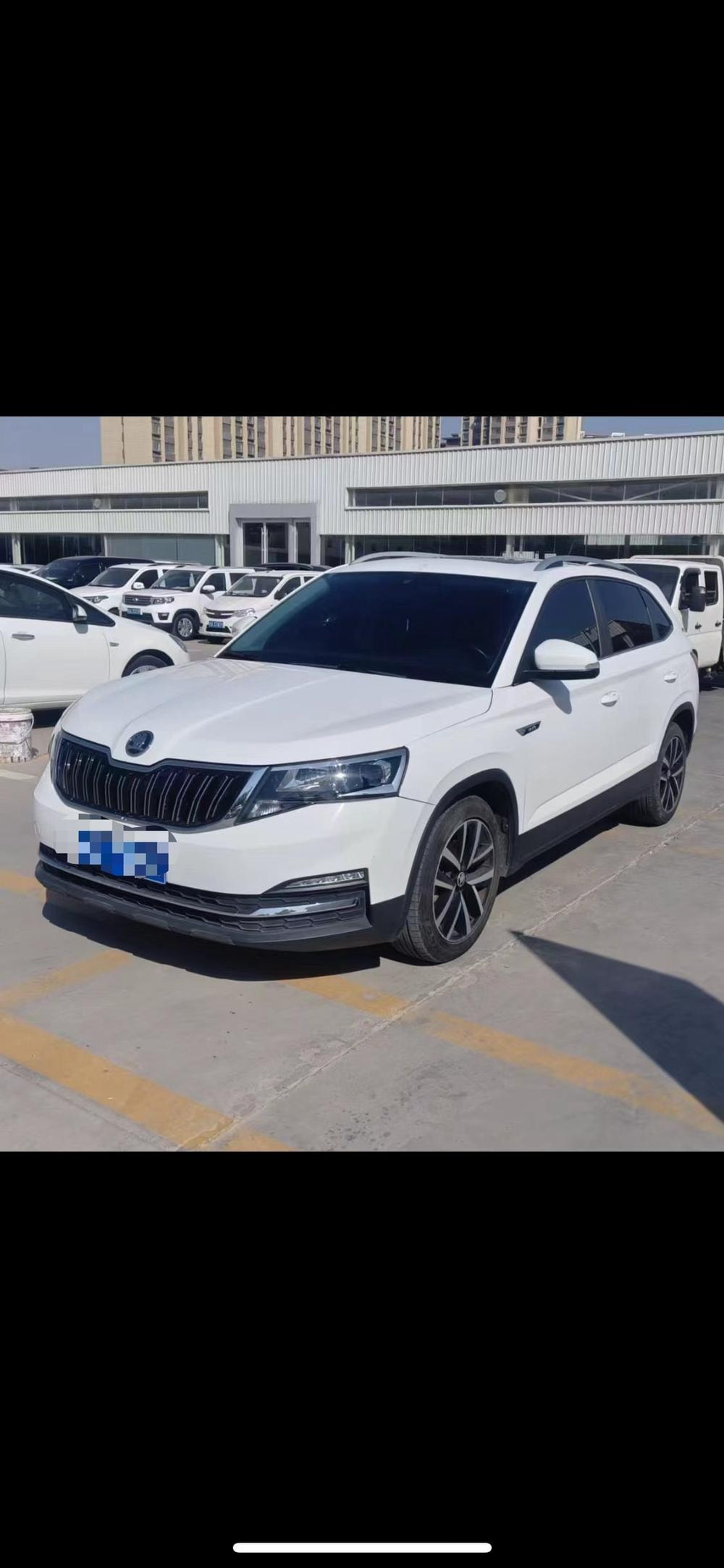 Skoda Kamiq 2023 — фото автомобиля