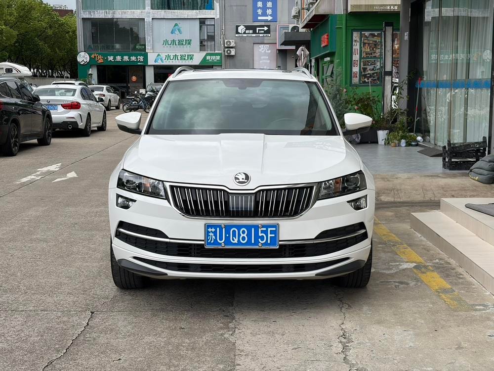 Skoda Karoq 2022 — фото автомобиля 1