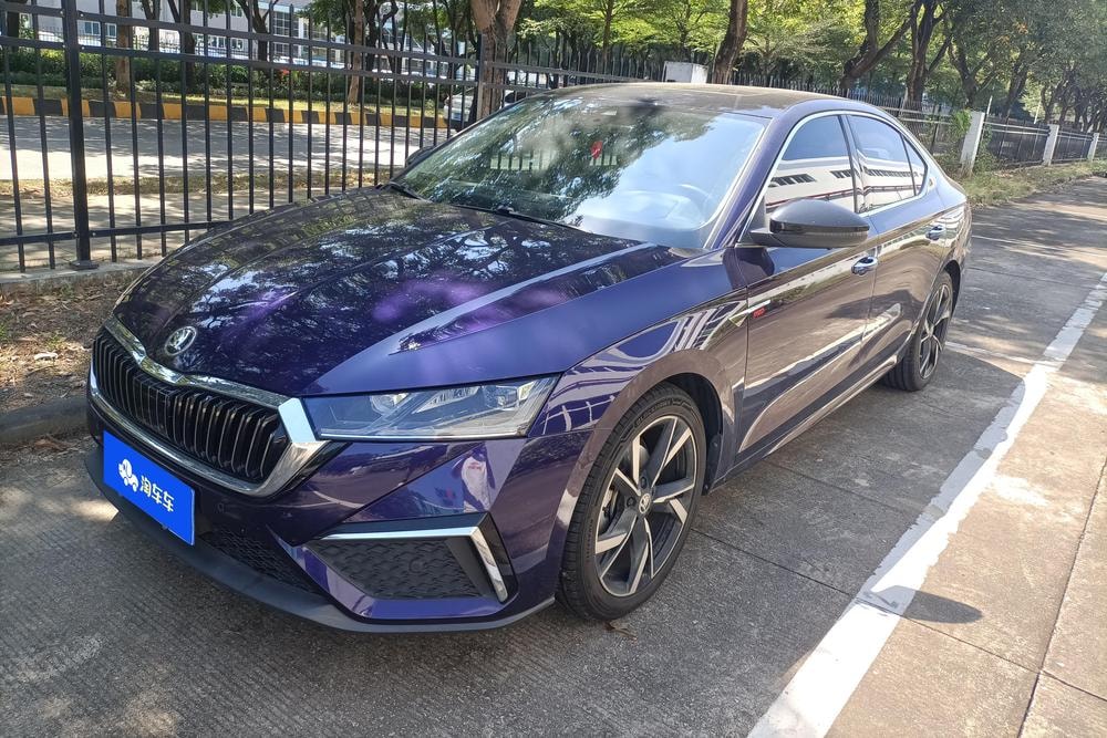 Skoda Octavia 2021 — фото автомобиля