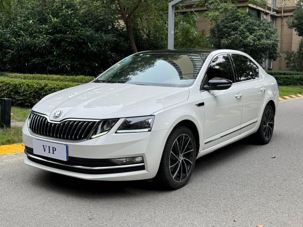 Skoda Octavia 2018 — фото автомобиля