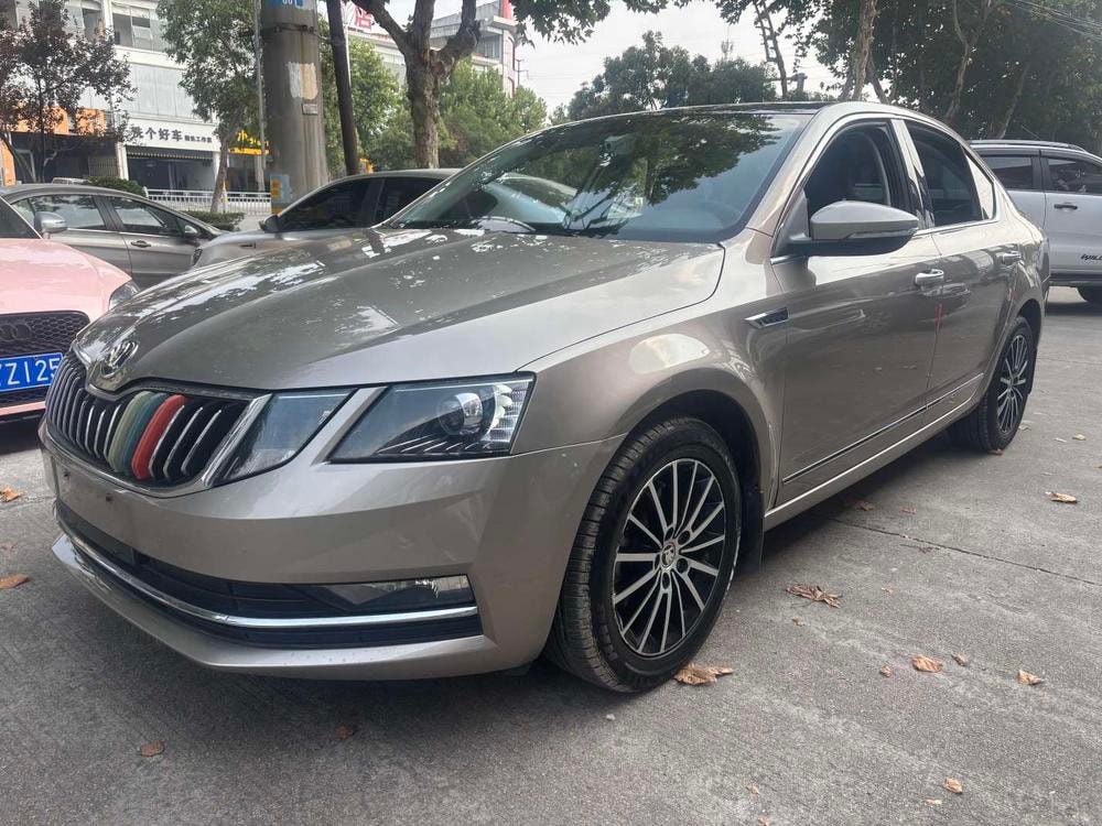 Skoda Octavia 2018 — фото автомобиля