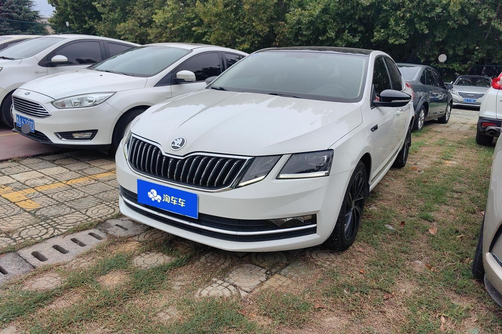 Skoda Octavia 2018 — фото автомобиля