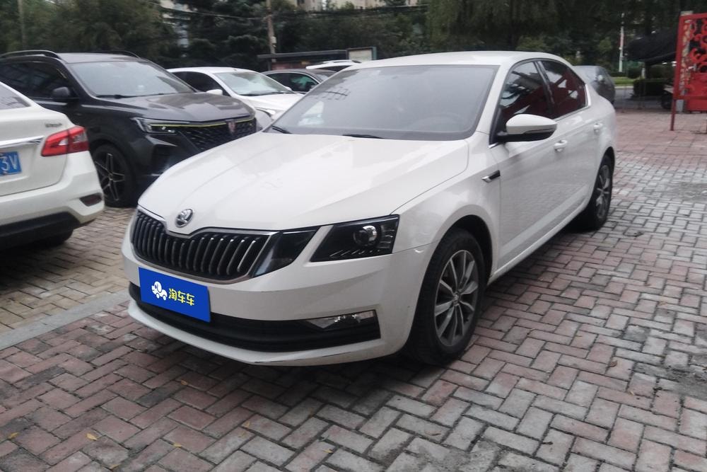 Skoda Octavia 2019 — фото автомобиля