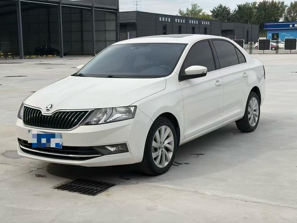 Skoda Rapid 2019 — фото автомобиля