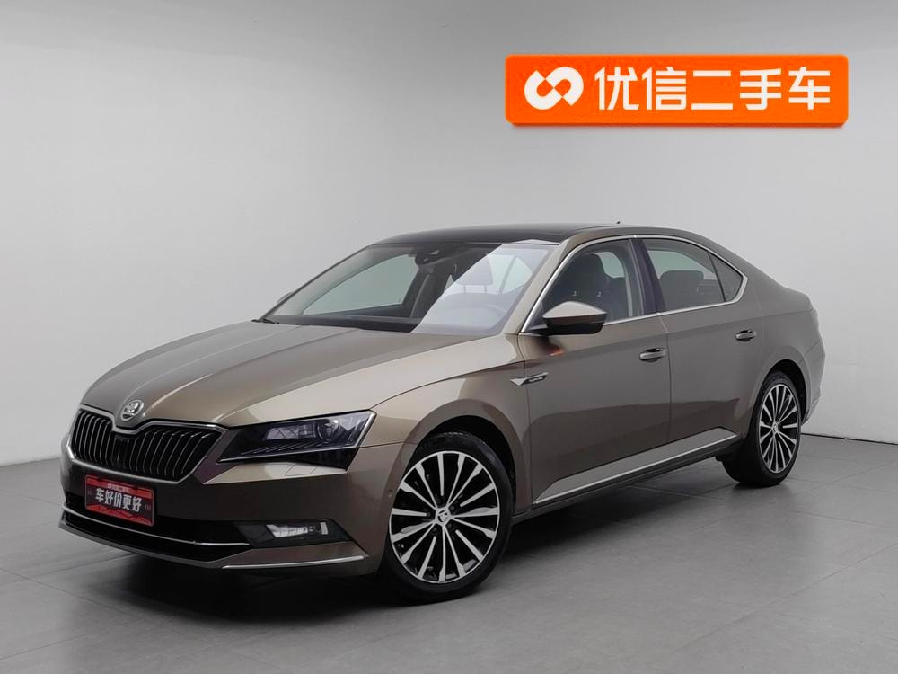 Skoda Superb 2016 — фото автомобиля