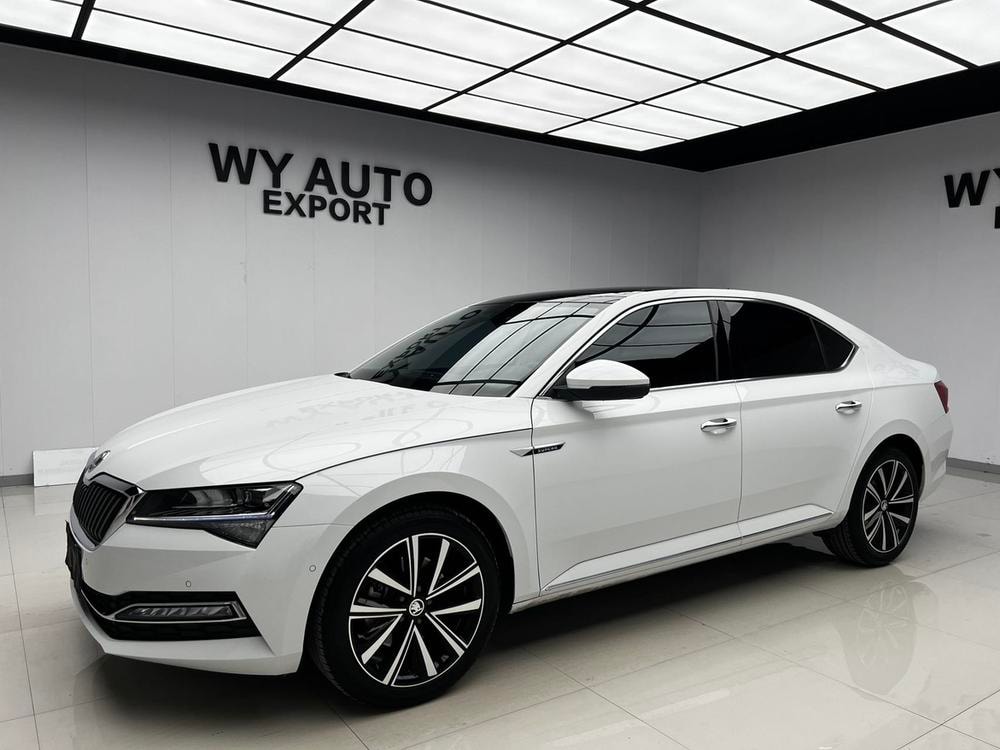 Skoda Superb 2024 — фото автомобиля