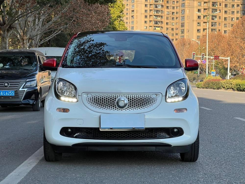 Smart forfour 2017 — фото автомобиля