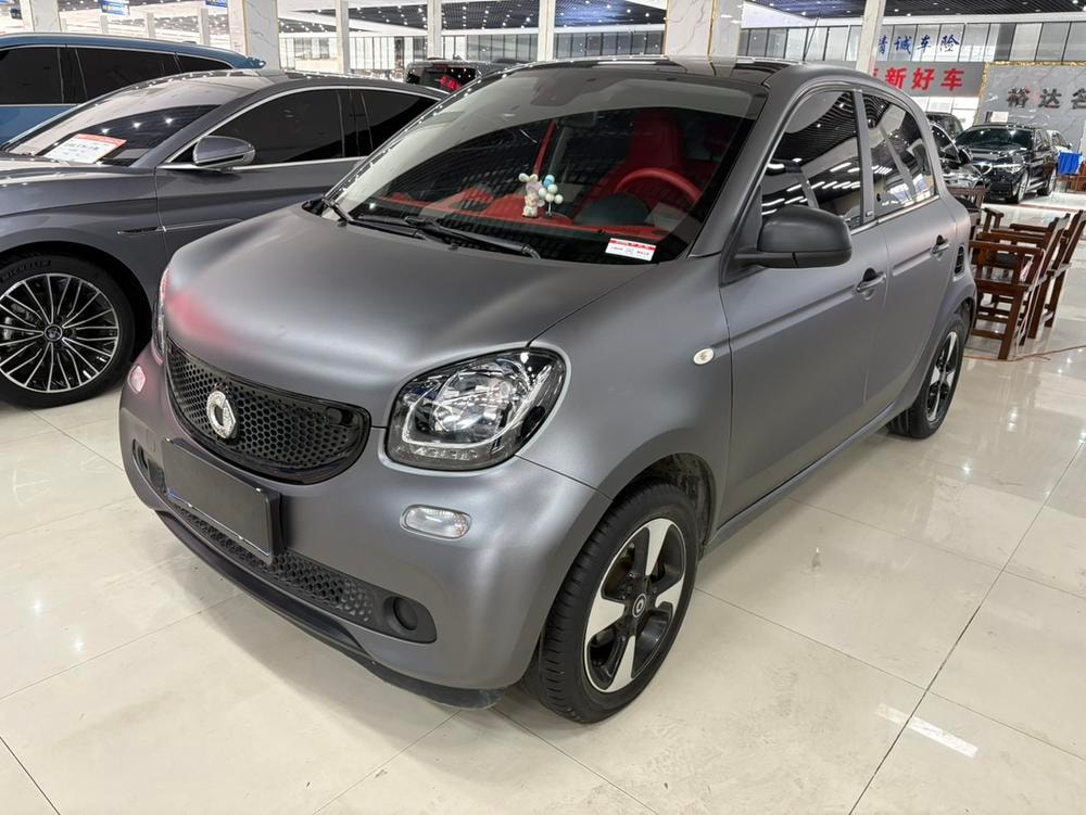 Smart forfour 2018 — фото автомобиля