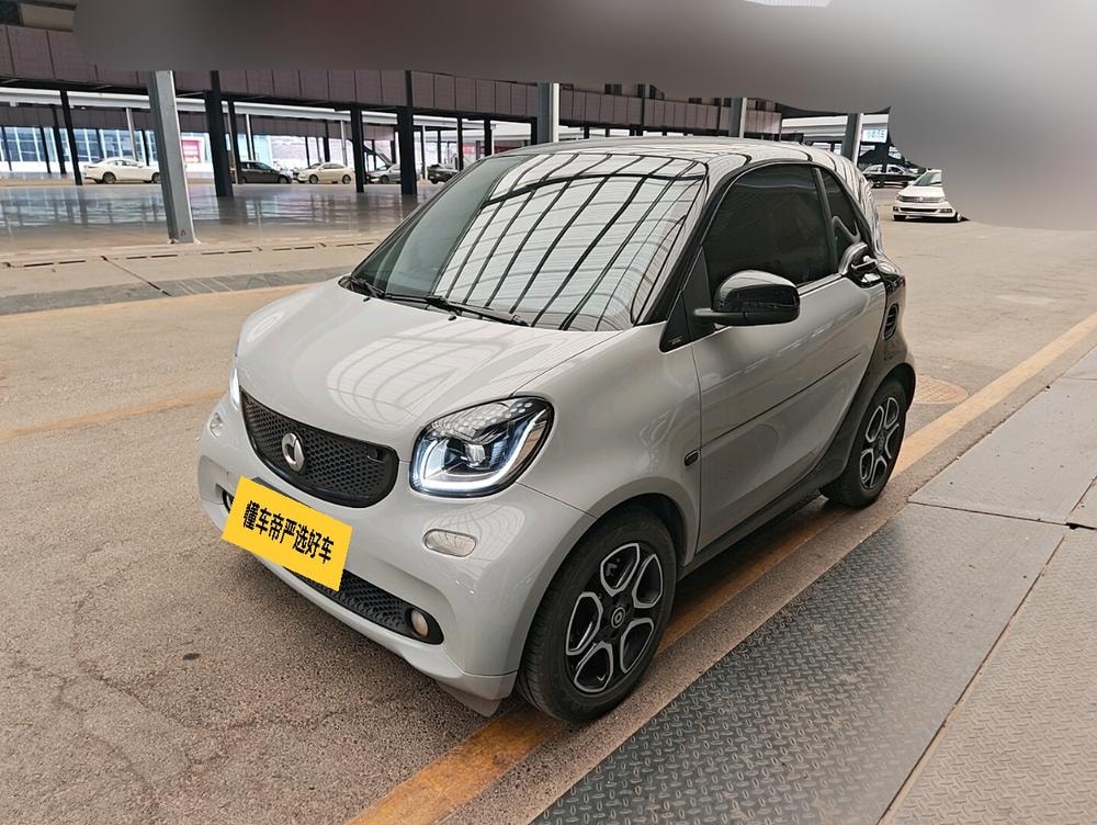Smart fortwo 2016 — фото автомобиля