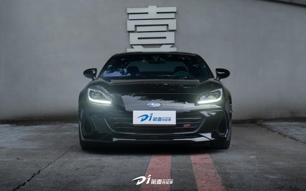Subaru BRZ 2024 — фото автомобиля