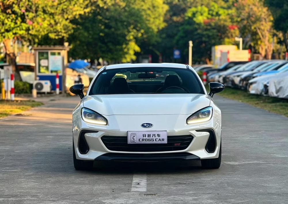 Subaru BRZ 2024 — фото автомобиля 1