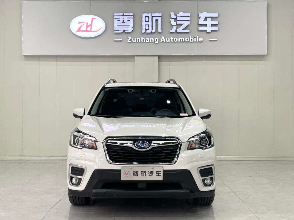 Subaru Forester 2021 — фото автомобиля 1