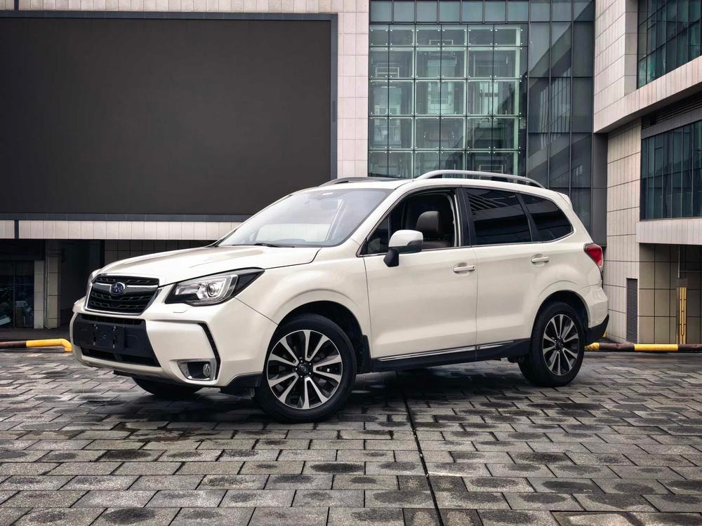 Subaru Forester 2016 — фото автомобиля