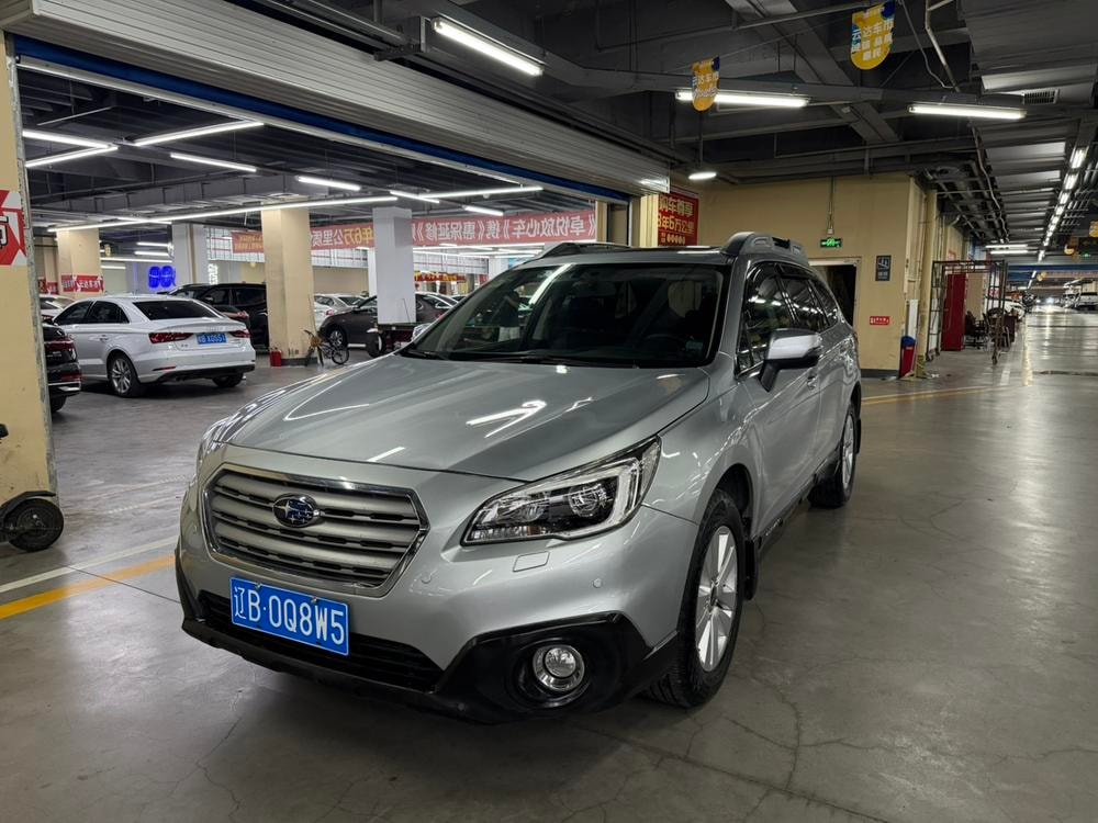 Subaru Outback 2015 — фото автомобиля