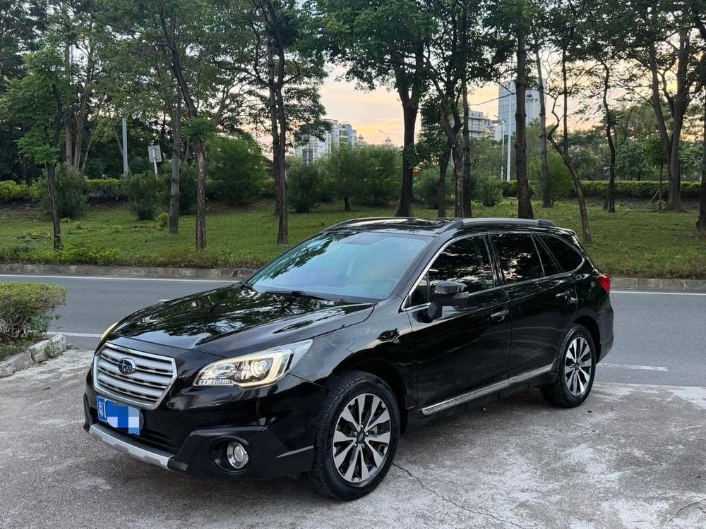 Subaru Outback 2017 — фото автомобиля 1