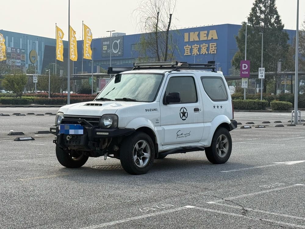 Suzuki Jimny 2012 — фото автомобиля