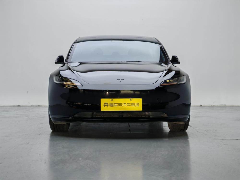 Tesla Model 3 2023 — фото автомобиля