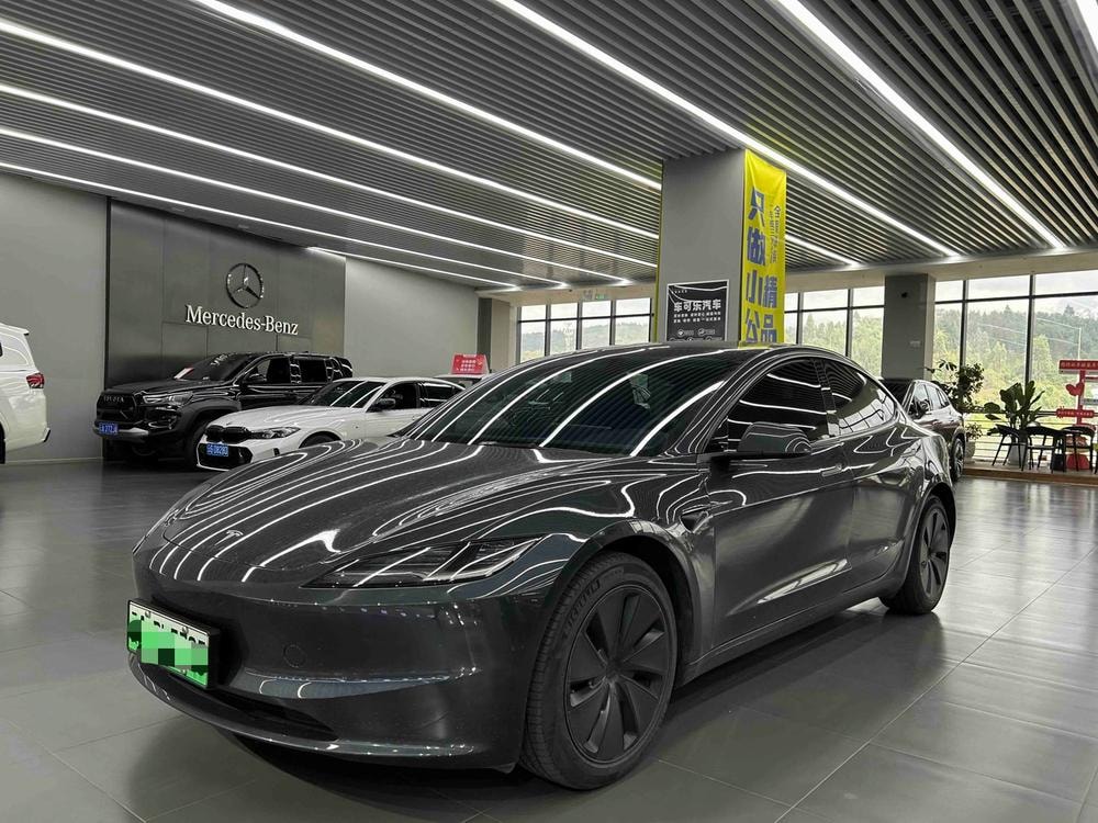 Tesla Model 3 2023 — фото автомобиля