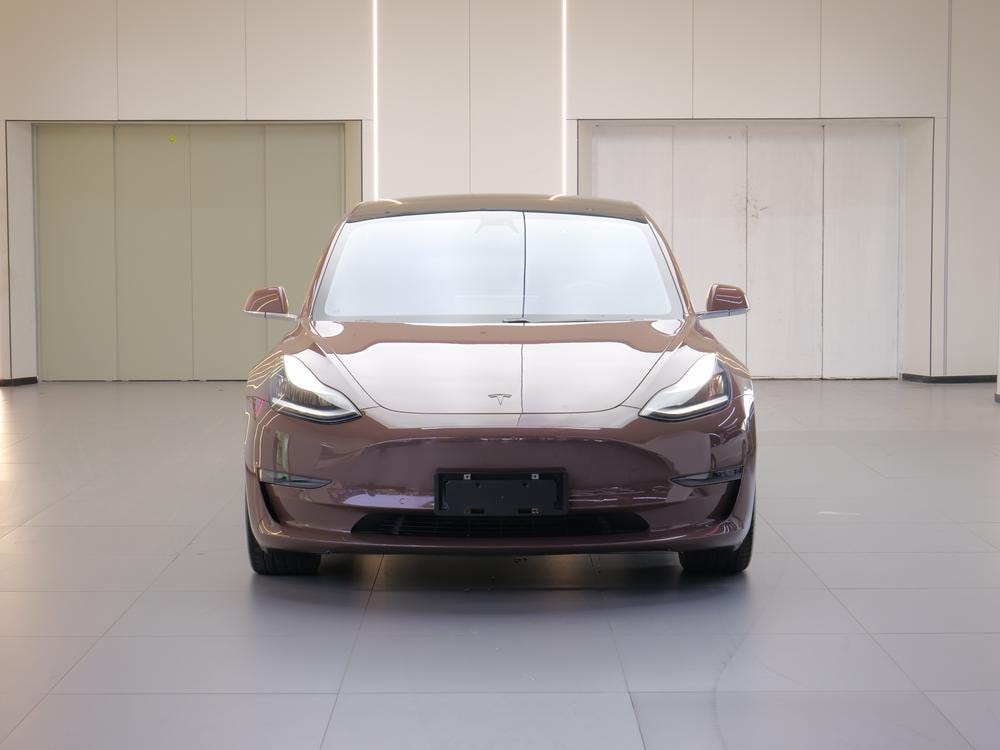 Tesla Model 3 2020 — фото автомобиля