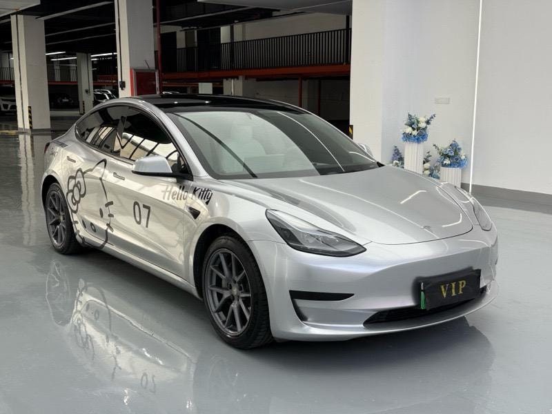 Tesla Model 3 2022 — фото автомобиля 1
