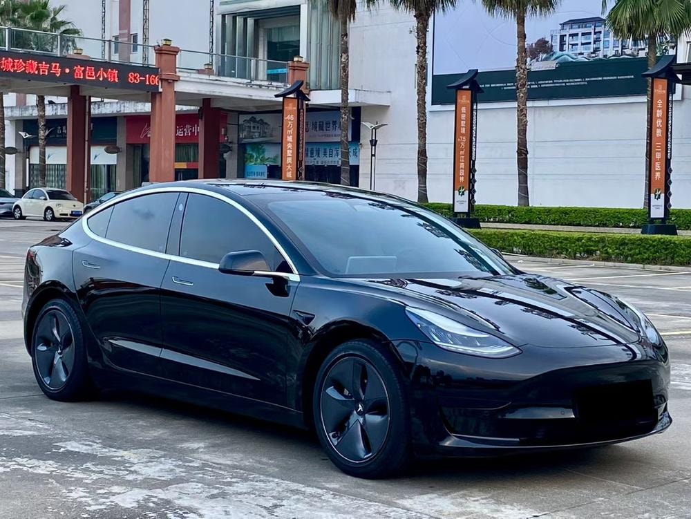 Tesla Model 3 2020 — фото автомобиля 1