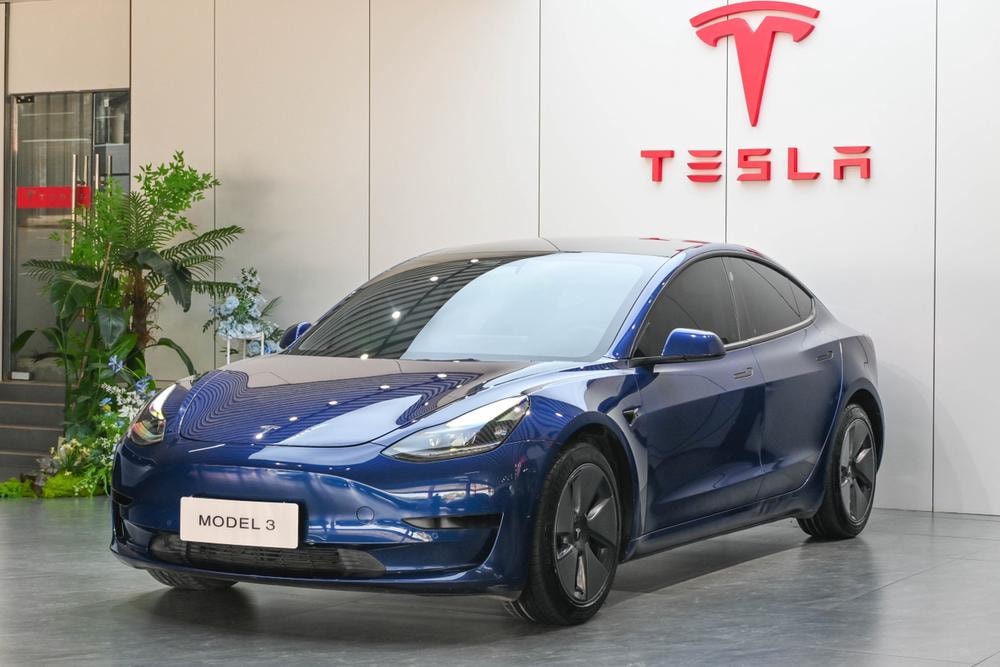 Tesla Model 3 2021 — фото автомобиля 1