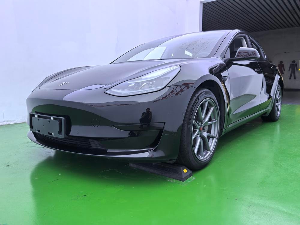 Tesla Model 3 2022 — фото автомобиля