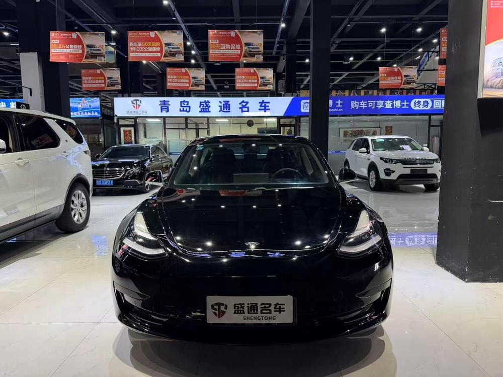 Tesla Model 3 2019 — фото автомобиля