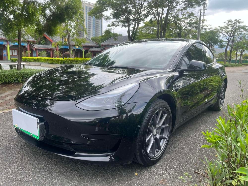 Tesla Model 3 2022 — фото автомобиля 1