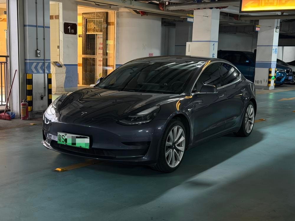 Tesla Model 3 2019 — фото автомобиля 1