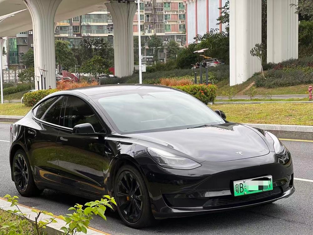 Tesla Model 3 2021 — фото автомобиля