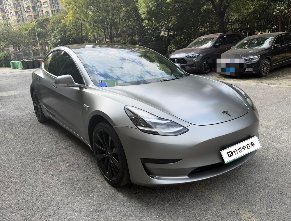 Tesla Model 3 2019 — фото автомобиля
