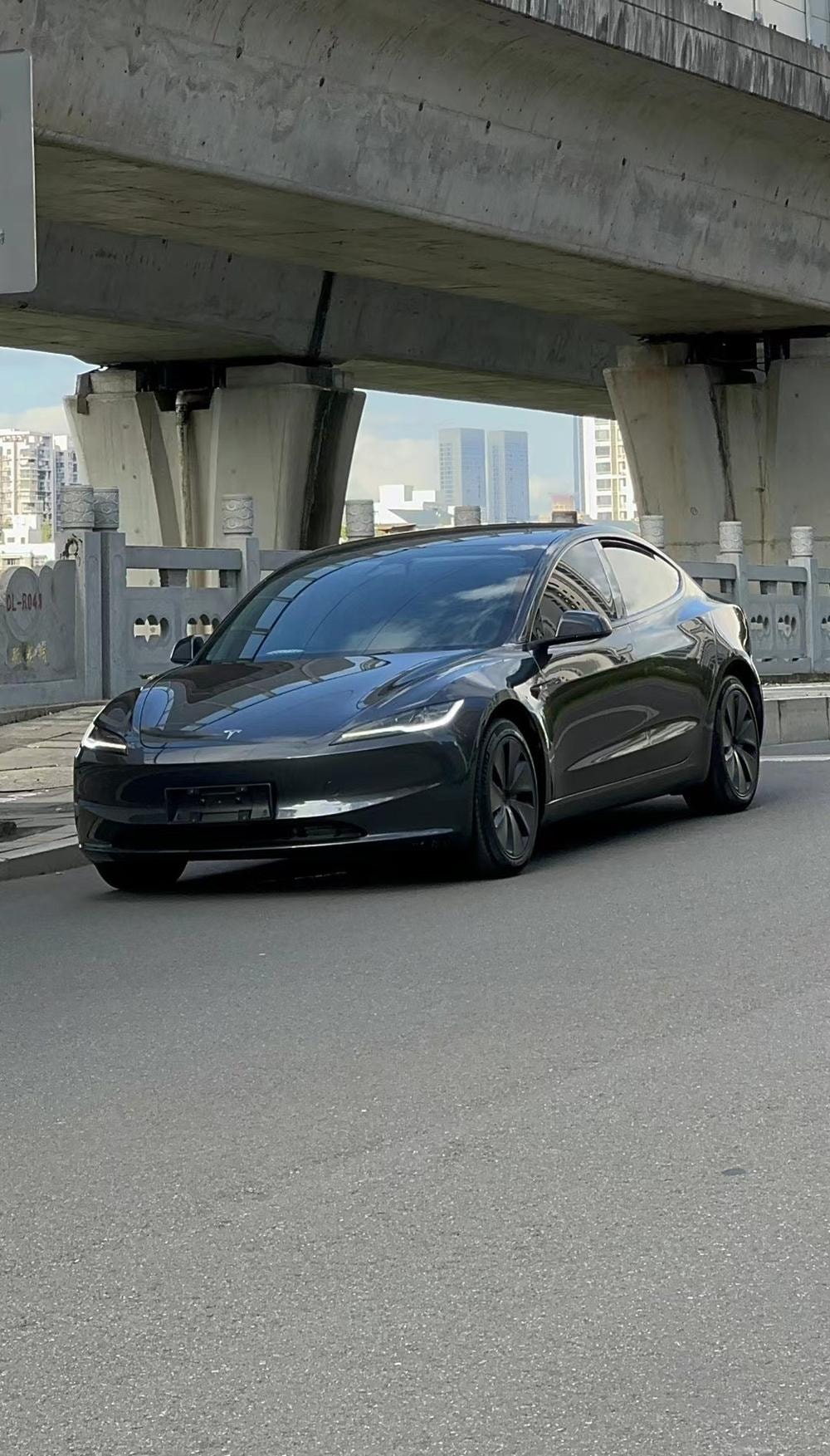 Tesla Model 3 2023 — фото автомобиля